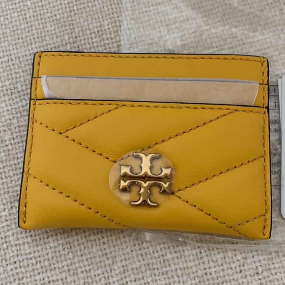 Tory Burch Kira Chevron Goldfinch Card Case - Picture 2 of 6